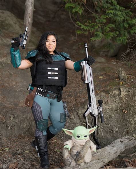 The Mandalorian: 10 Cara Dune Cosplay Even The Mandalorian Would Approve Of