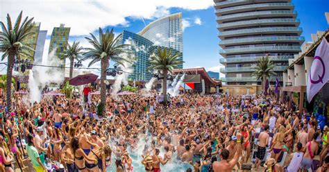 Best Las Vegas Pool Parties 2020: Dayclubs to Cool Off at This Summer - Thrillist