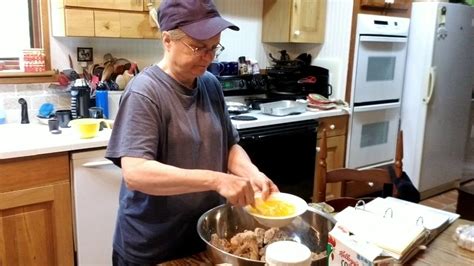 Making Salmon Patties | Salmon patties, Patties, Salmon