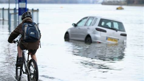 River Thames flood alert issued for Oxford by Environment Agency Flood Warning System | UK ...