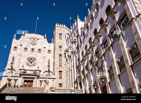 The 133 steps leading to the main entrance University Of Guanajuato in ...