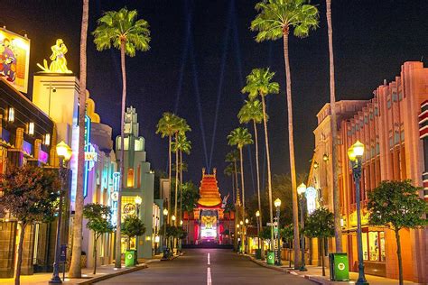 Spotlights return to Disney's Hollywood Studios with new lighting at ...