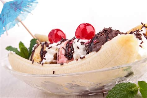 World's Largest Vegan Banana Split Premieres in Denver - Eater Denver