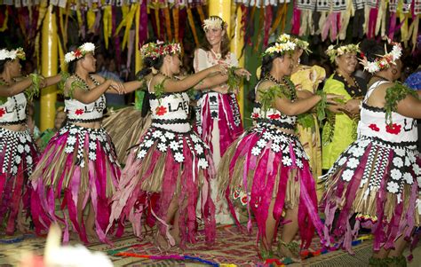 Tuvalu Real at emaze Presentation