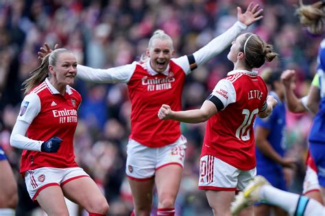 WSL building new audience of non-Premier League viewers, study finds | The Independent