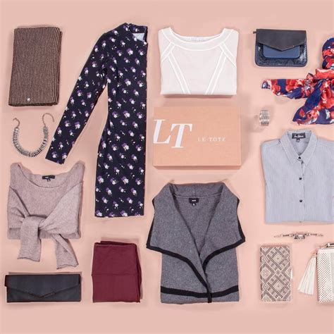 The 7 Best Clothing Subscription Boxes [For Men And Women]