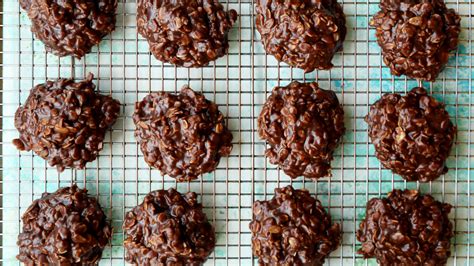 No-Bake Chocolate Oatmeal Cookies Recipe - Food.com