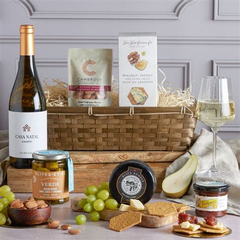 Luxury White Wine, Cheese & Quince Hamper | hampers.com