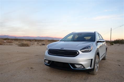 First Drive: 2018 Kia Niro Plug-In Hybrid EX | Automobile Magazine