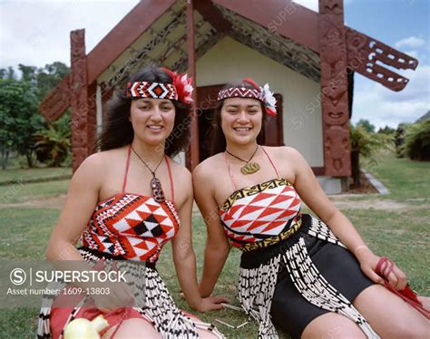 Maori Women Dressed in Maori Costume / Traditional Costume, Rotorua, North Island, New Zealand ...