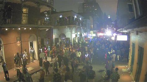 Thousands party on Bourbon Street to close Mardi Gras 2023 | wwltv.com