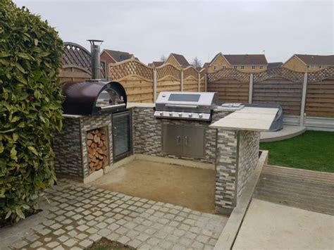 Garden Pizza Oven - The Pizza Oven Shop | Pizza oven, Outdoor grill station, Garden pizza