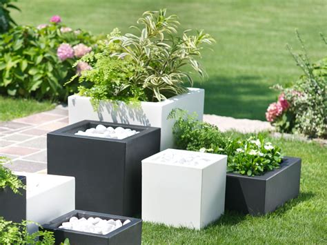 15 Modern Square Outdoor Planters for Every Budget