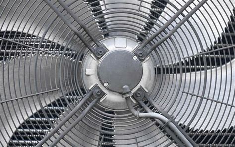 Attic Fan vs. Whole House Fan – What’s the Difference? - Pur Solar