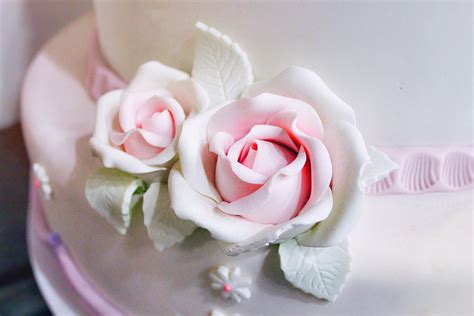 Sugar Paste Flowers For Wedding Cakes - weddingdressescollection-cho