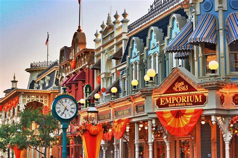 Main Street USA Magic Kingdom, Walt Disney World | Disney orlando ...