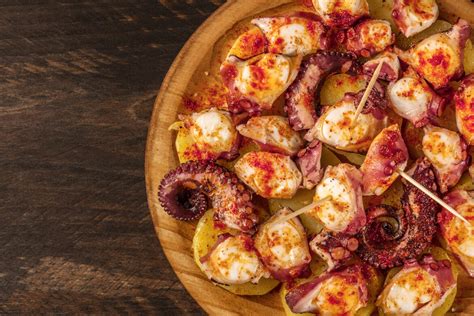 Galician Style Octopus (Pulpo a la Gallega) Recipe