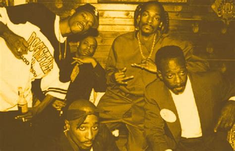 20 Photos of L.A. Rappers in the '90s That You've Probably Never Seen | Rappers, Dogg, Snoop dogg