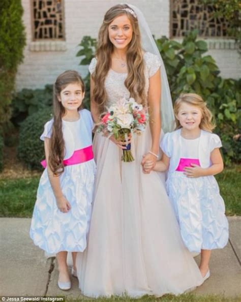 The Duggar wedding dress tradition | Daily Mail Online