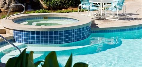 The Pros and Cons of an Inground Pool Hot Tub Combo - Excel