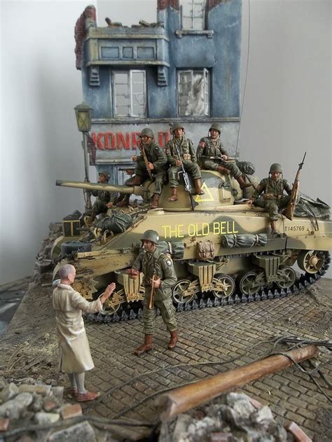 Awesome 1/35 Scale diorama. 101th Sq US Paratroopers & British Tankmen ...