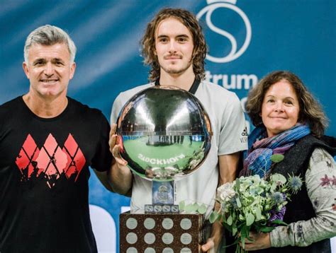 Stefanos Tsitsipas Bio, Net Worth, Ranking, Dating, Career, Family, Facts, Nationality, Height, News