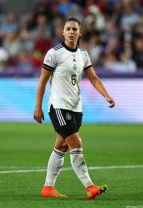 Can Lena Oberdorf make the World 11 at 21? - FIFPRO World Players' Union