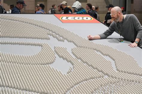 LEGO breaks GUINNESS WORLD RECORD for Largest Star Wars Minifigure Display | Chip and Company ...