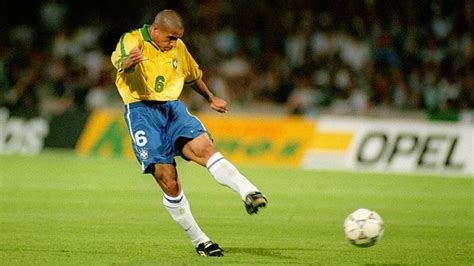 Roberto Carlos Free Kick Into Some Guy's Groin