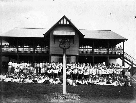 Hall State School in Rockhampton, Qld, 1915 | Rockhampton, Old photos ...