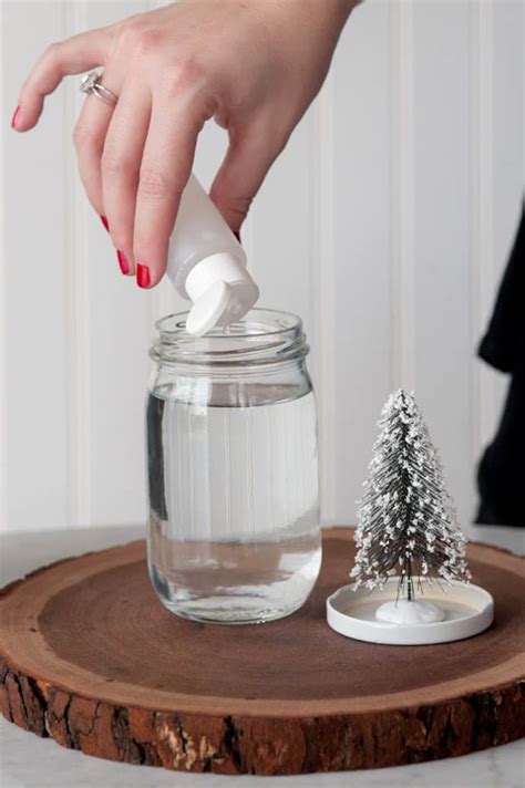 DIY Snow Globes | Christmas snow globes, Christmas snow globes diy, Homemade snow globes