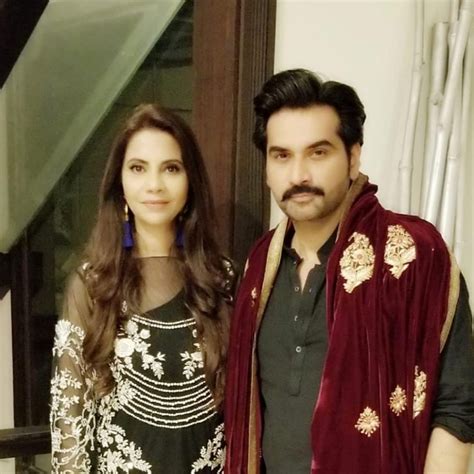 Humayun Saeed Wife Samina - 35 Romantic Pictures | Reviewit.pk