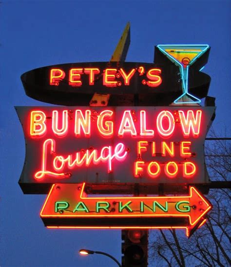 Picasa Web Albums - Chicago Tonight W... - Nick Freeman'... | Neon signs, Vintage neon signs ...