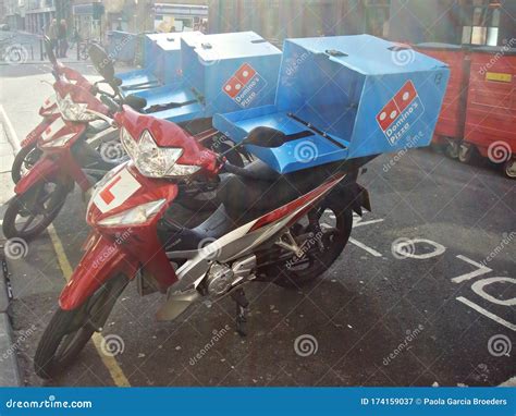 Pizza Delivery Motorcycles editorial photography. Image of fast - 174159037