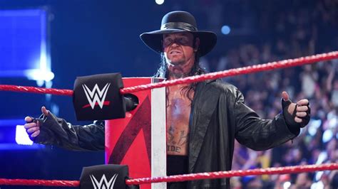 WWE Raw: Best moments including The Undertaker's return | WWE News ...