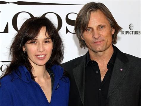 Viggo Mortensen's Girlfriend Ariadna Gil (Bio, Wiki)