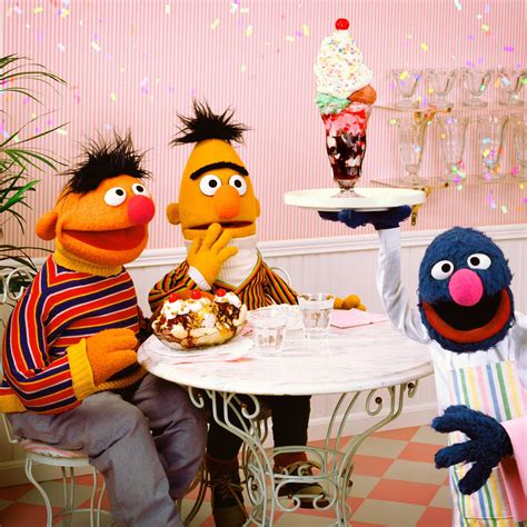 Waiter Grover | Muppet Wiki | FANDOM powered by Wikia