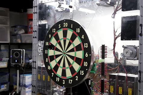 Automatic Bullseye Dart Board Is a Total Game-Changer