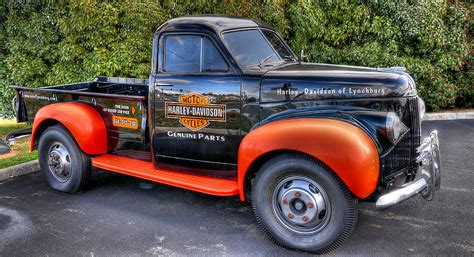 Harley Davidson Truck Photograph by Todd Hostetter