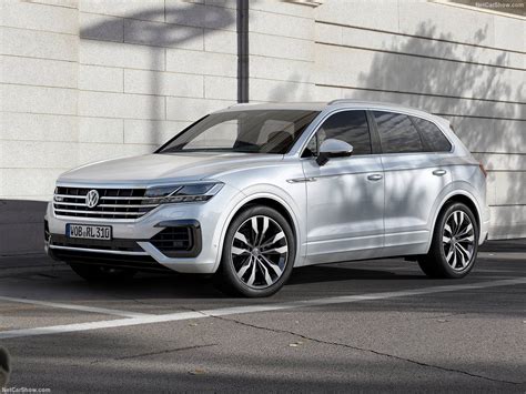 Volkswagen Touareg (2019) - picture 11 of 243 - 1280x960