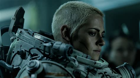 In Underwater, Kristen Stewart goes full Ripley