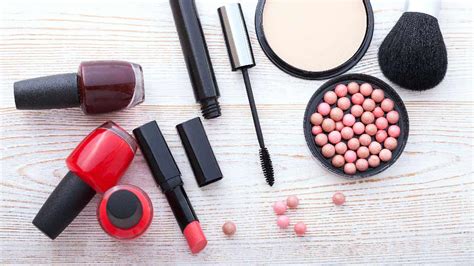 Chemicals in cosmetics – are they safe? | CHOICE