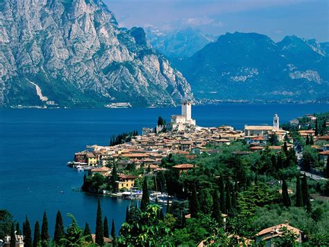 Lake Garda in Malcesine, Italy | Spectacular Places