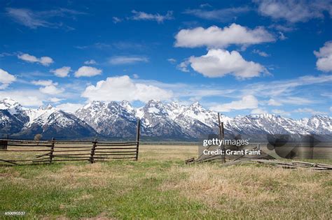 Yellowstone Park High-Res Stock Photo - Getty Images