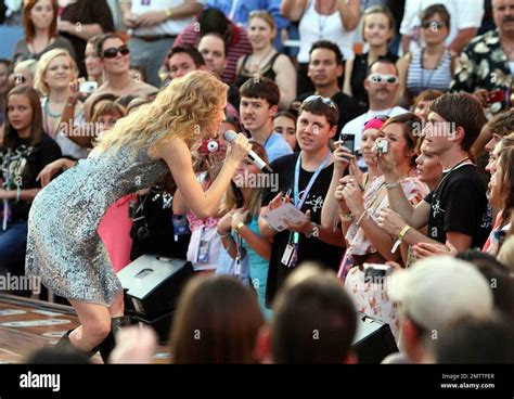 Country superstar Taylor Swift performs live in concert for a huge ...