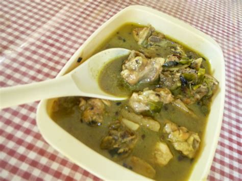 Ria's Kitchen: Appam & Chicken Stew in Thalayad, Kerala