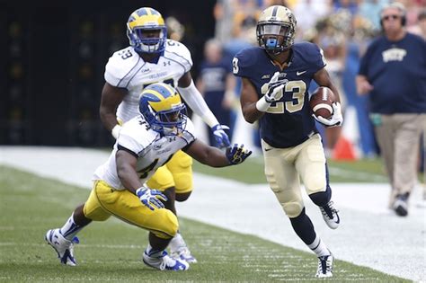 Pitt WR Tyler Boyd suffered dislocated finger in blowout win - CBSSports.com