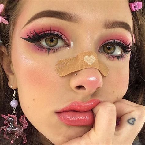 𝐄-𝐆𝐈𝐑𝐋 𝐎𝐔𝐓𝐅𝐈𝐓𝐒 𝐀𝐍𝐃 𝐄-𝐁𝐎𝐘 𝐎𝐔𝐓𝐅𝐈𝐓𝐒 - Outfit 9 in 2021 | Cute makeup, Kawaii makeup, Girls makeup