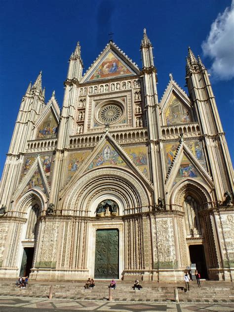 The Road Goes Ever On: Orvieto Cathedral, 2013