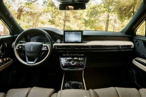 2023 Lincoln Corsair Interior